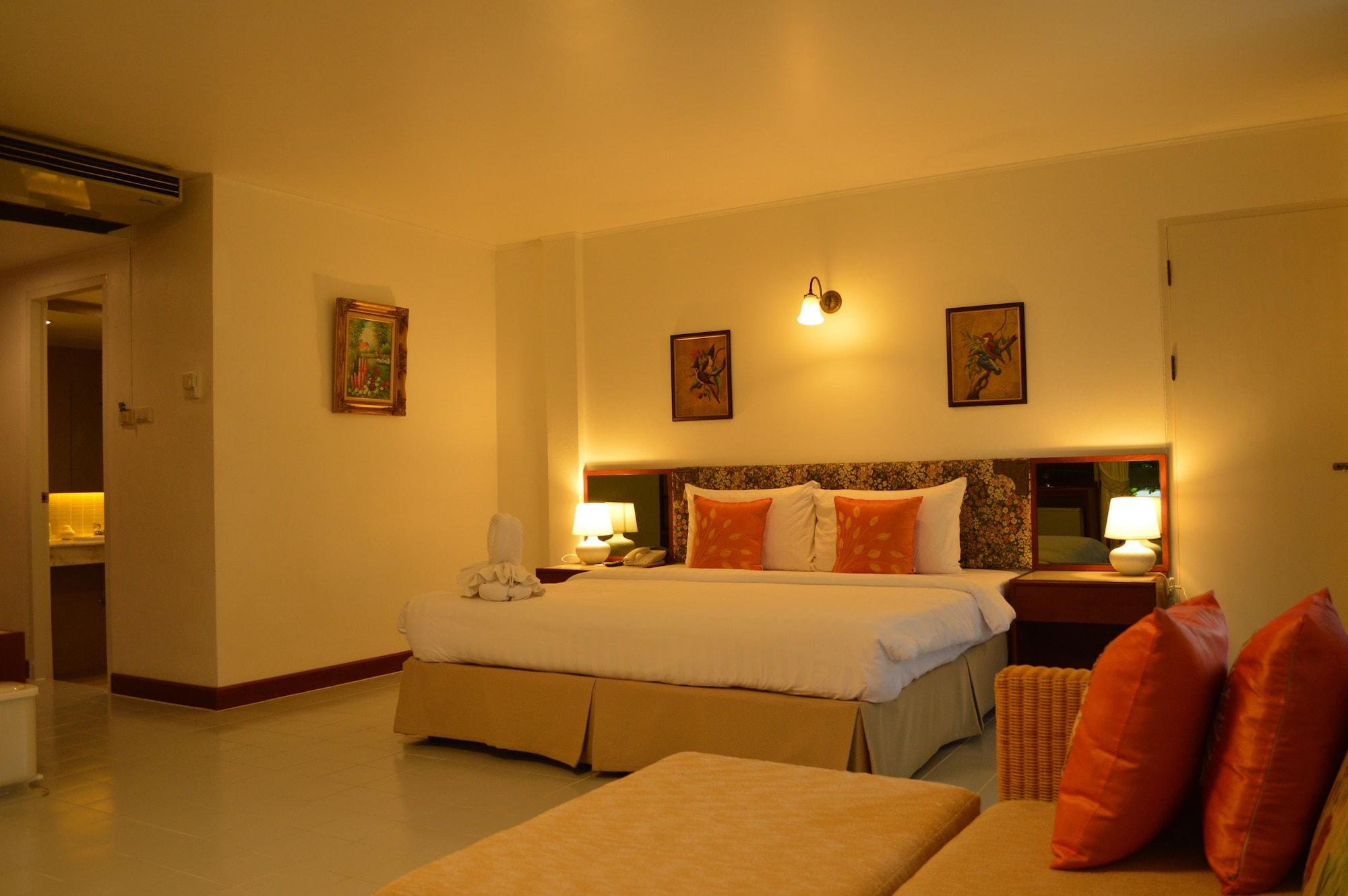 Nern Chalet Beachfront Hotel HHQ Exterior foto
